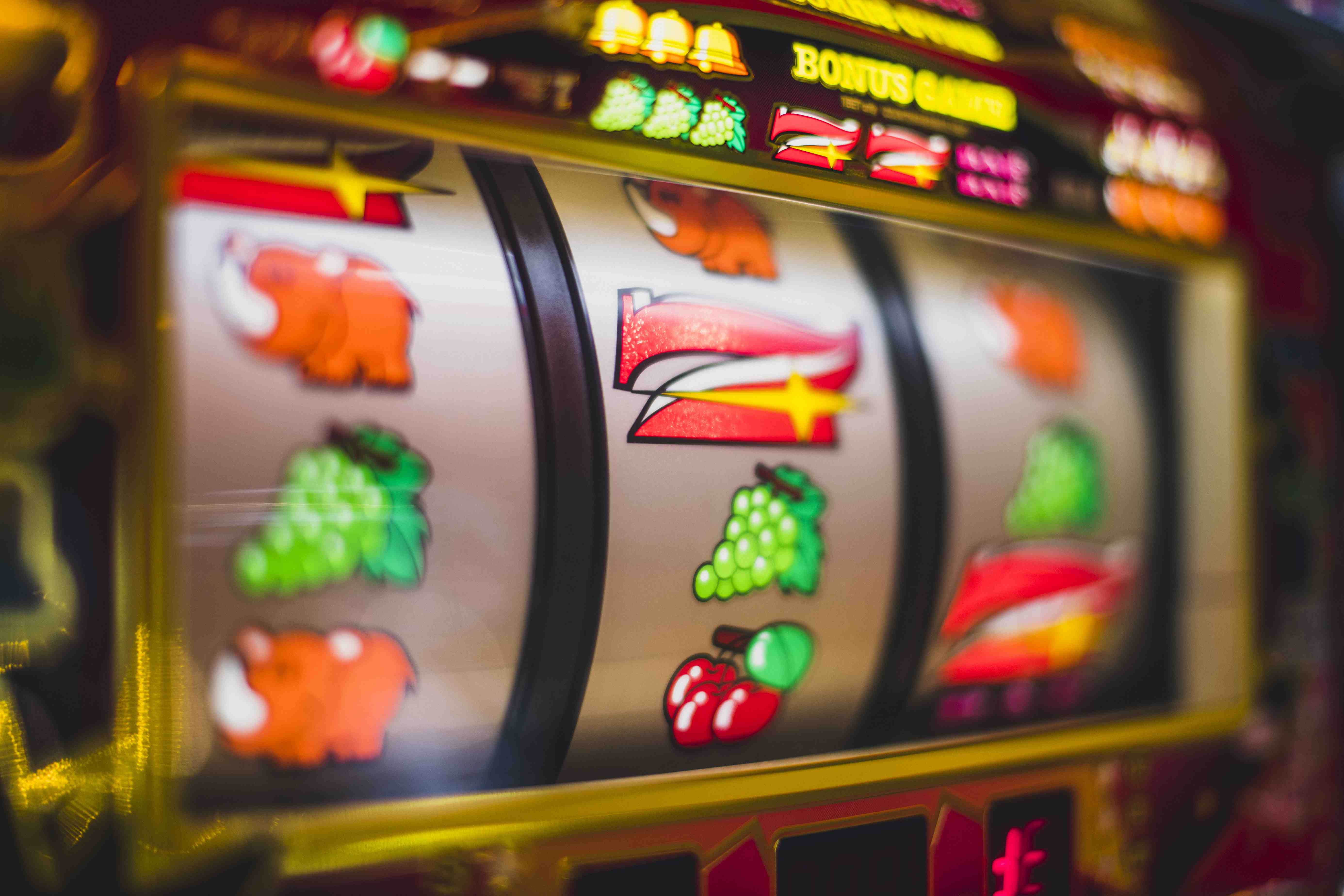 Live Casino - အွန်လိုင်း ကတ်ဂိမ်းများ